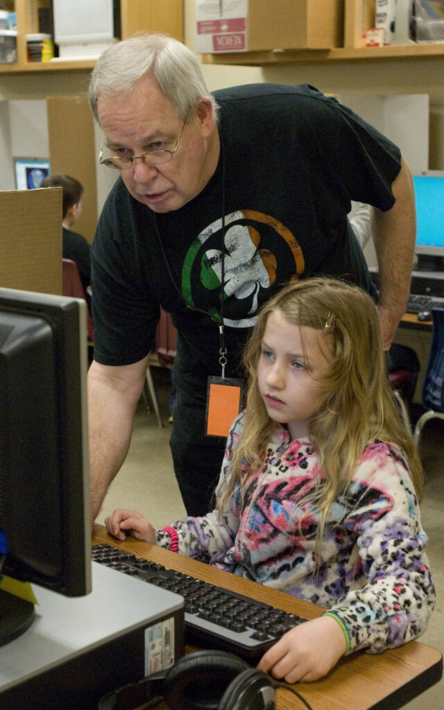 Longtime Ladd Acres Elementary Volunteers Enjoy The Kids And Even The 