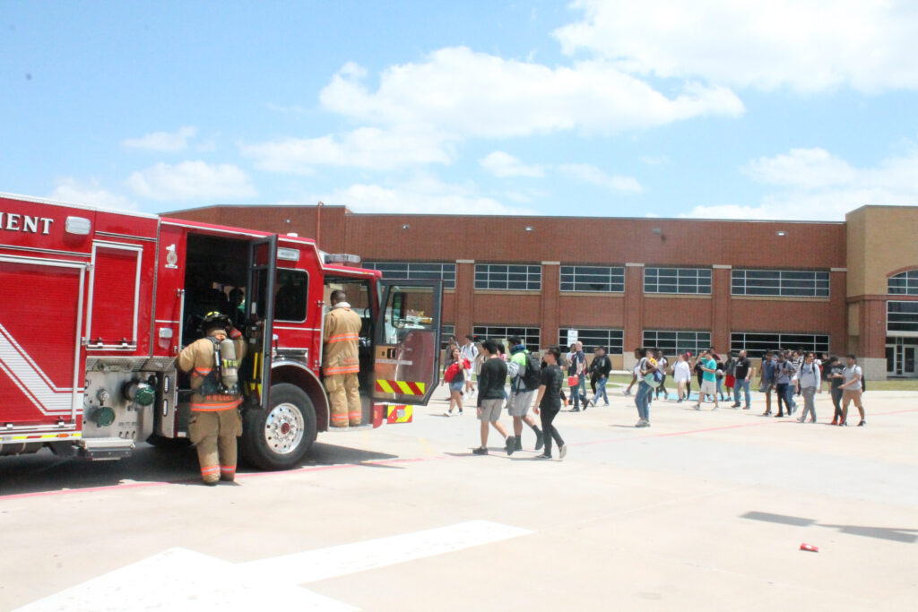 Ranchview High School s AC Unit Malfunctions Students Evacuate 